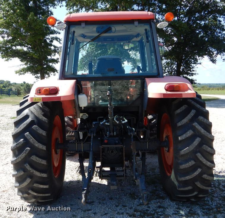 image for item DH6078 2007 Kubota M108X MFWD tractor