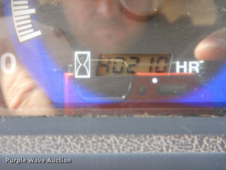 image for item DH6078 2007 Kubota M108X MFWD tractor