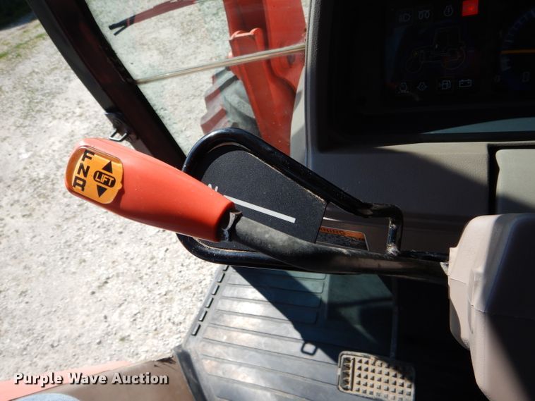 image for item DH6078 2007 Kubota M108X MFWD tractor