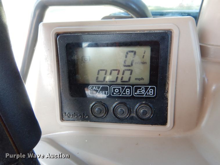 image for item DH6078 2007 Kubota M108X MFWD tractor