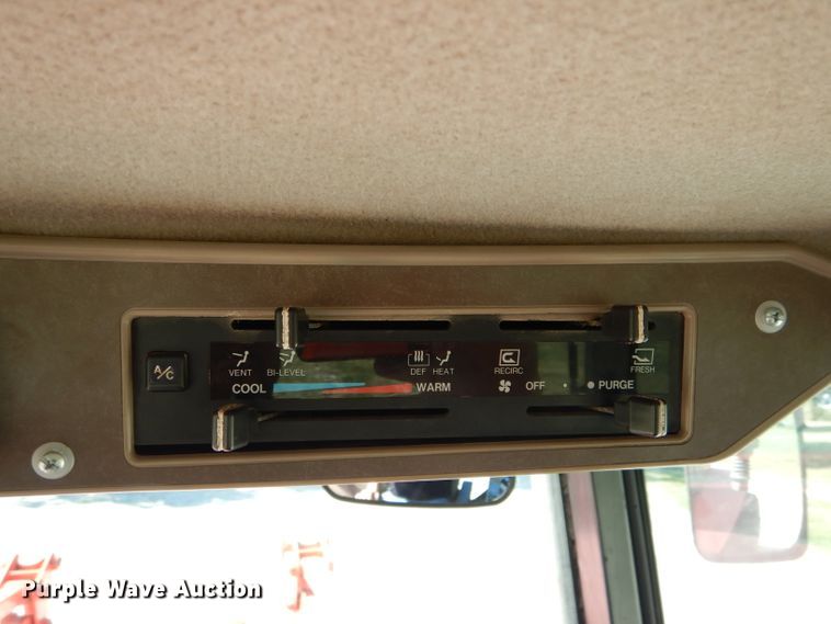 image for item DH6078 2007 Kubota M108X MFWD tractor