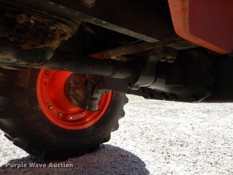 image for item DH6078 2007 Kubota M108X MFWD tractor