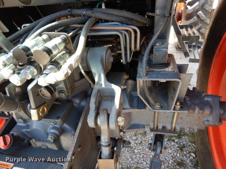 image for item DH6078 2007 Kubota M108X MFWD tractor