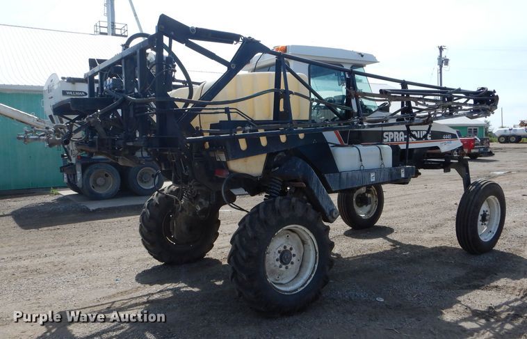 image for item DH6102 2002 SpraCoupe 4440 sprayer
