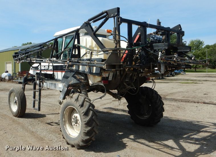 image for item DH6102 2002 SpraCoupe 4440 sprayer