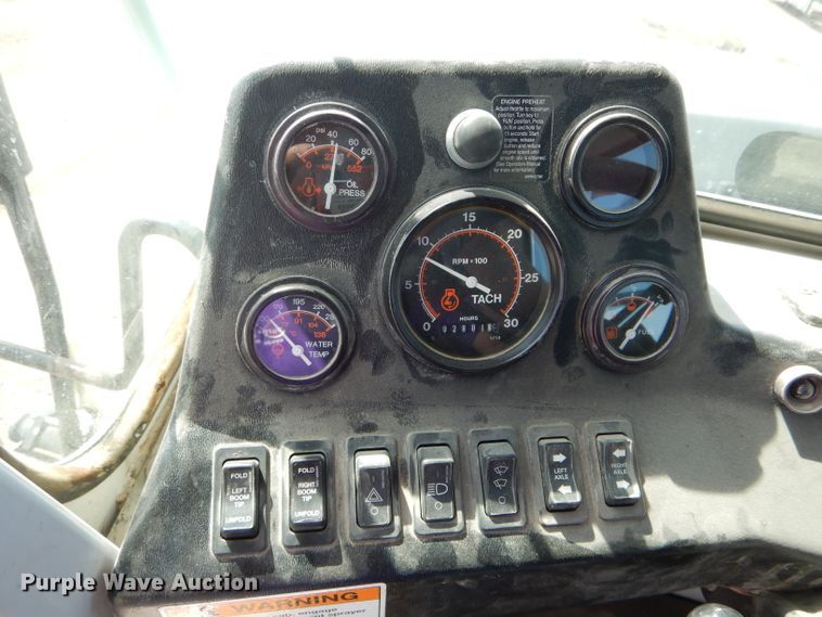 image for item DH6102 2002 SpraCoupe 4440 sprayer