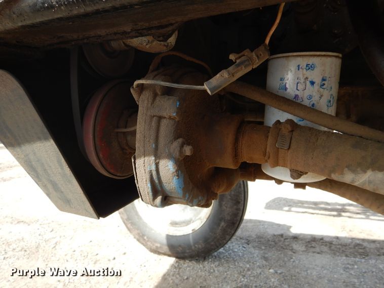 image for item DH6102 2002 SpraCoupe 4440 sprayer