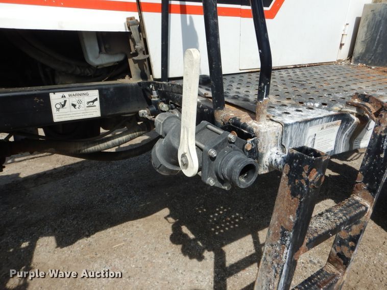 image for item DH6102 2002 SpraCoupe 4440 sprayer