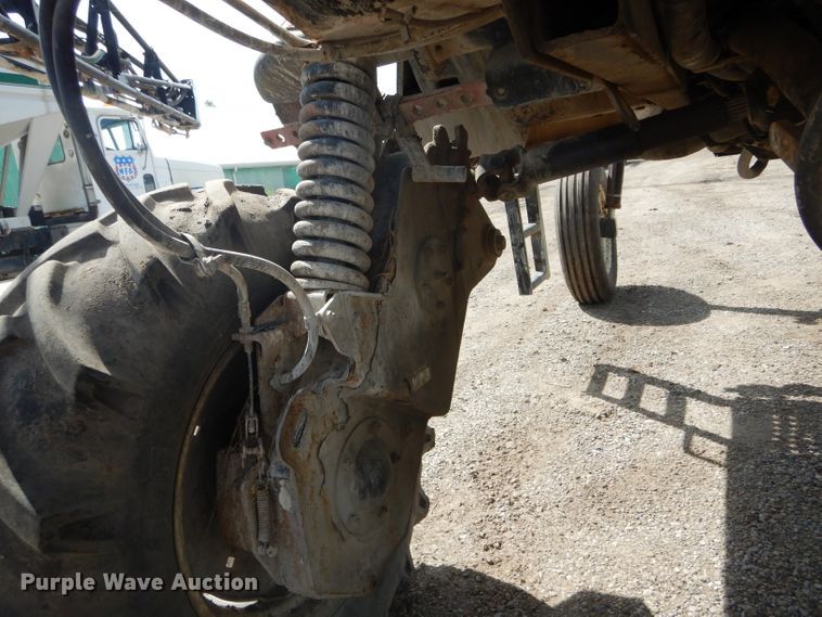 image for item DH6102 2002 SpraCoupe 4440 sprayer