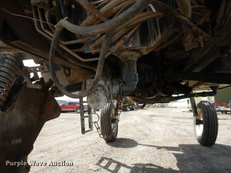 image for item DH6102 2002 SpraCoupe 4440 sprayer