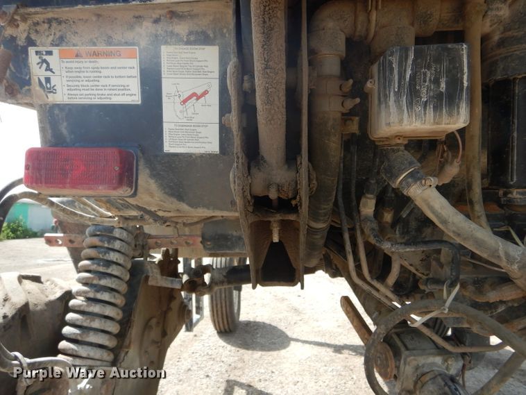 image for item DH6102 2002 SpraCoupe 4440 sprayer