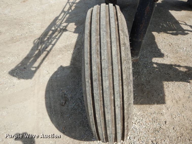 image for item DH6102 2002 SpraCoupe 4440 sprayer