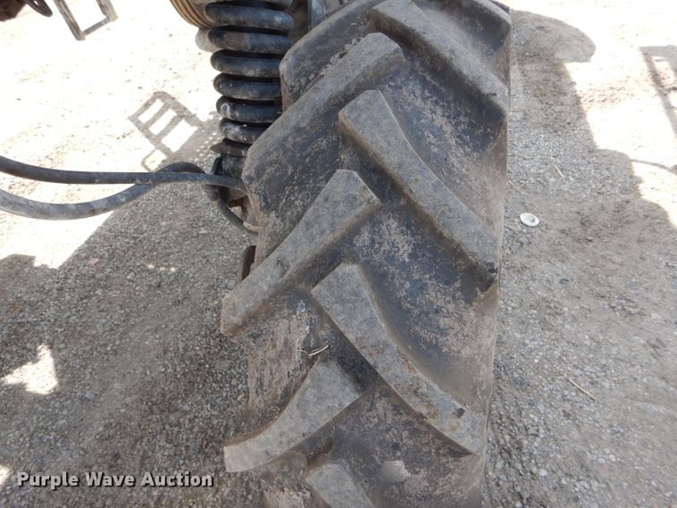 image for item DH6102 2002 SpraCoupe 4440 sprayer