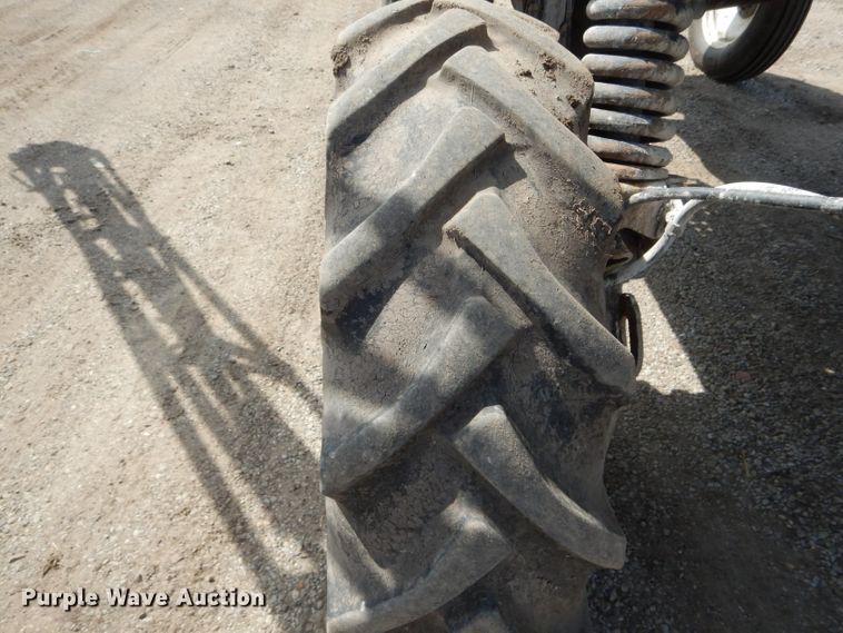 image for item DH6102 2002 SpraCoupe 4440 sprayer