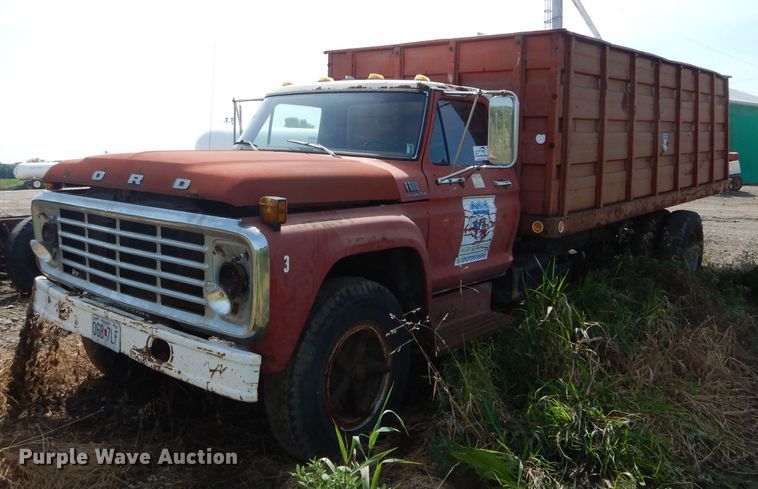 image for item DH6103 1977 Ford F600 grain truck