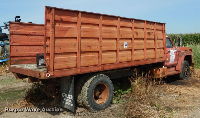 image for item DH6103 1977 Ford F600 grain truck