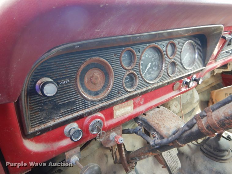image for item DH6103 1977 Ford F600 grain truck