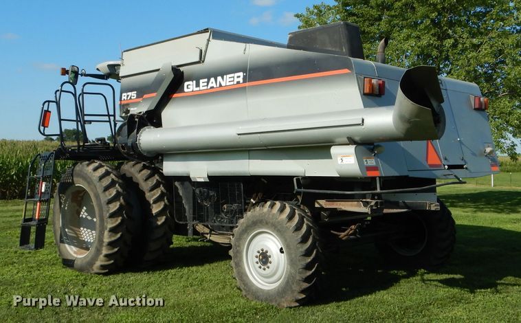 image for item DH6107 2003 Gleaner R75 Field Star RWA combine