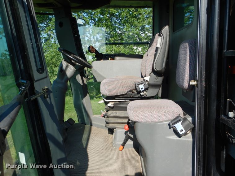 image for item DH6107 2003 Gleaner R75 Field Star RWA combine