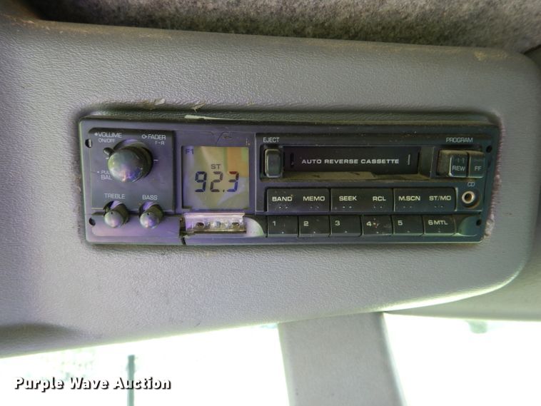 image for item DH6107 2003 Gleaner R75 Field Star RWA combine