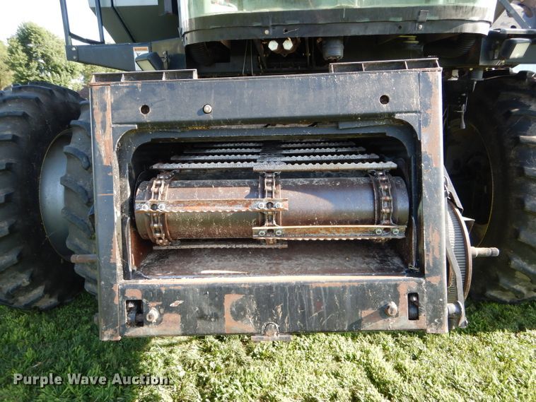 image for item DH6107 2003 Gleaner R75 Field Star RWA combine