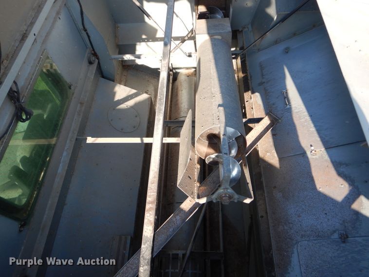 image for item DH6107 2003 Gleaner R75 Field Star RWA combine