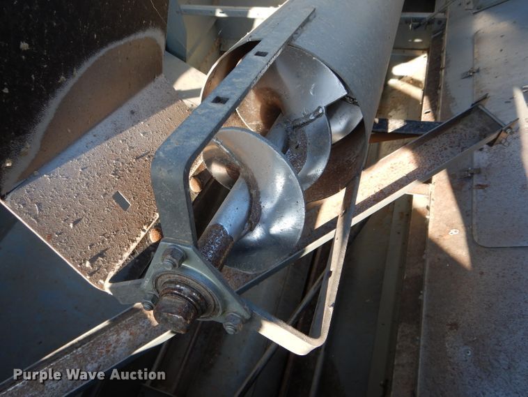 image for item DH6107 2003 Gleaner R75 Field Star RWA combine