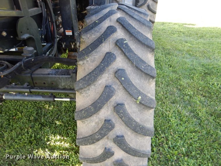 image for item DH6107 2003 Gleaner R75 Field Star RWA combine