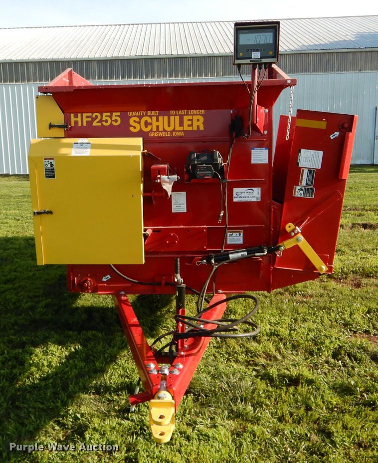 image for item DH6108 Schuler HF255 feed wagon