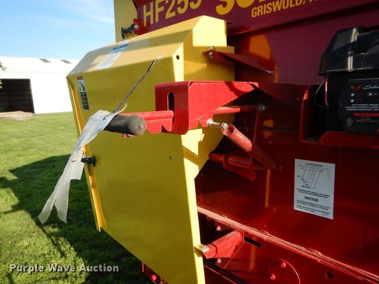 image for item DH6108 Schuler HF255 feed wagon