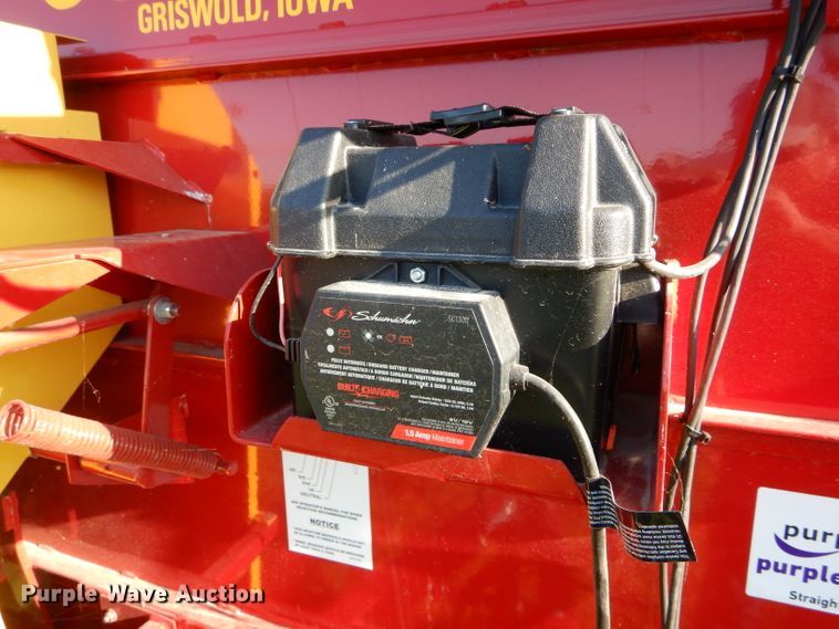 image for item DH6108 Schuler HF255 feed wagon