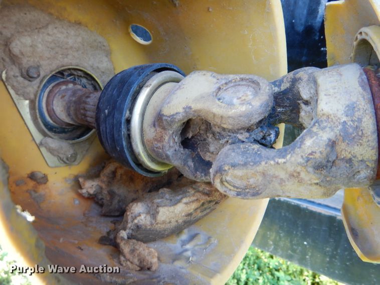 image for item DH6109 AGCO head