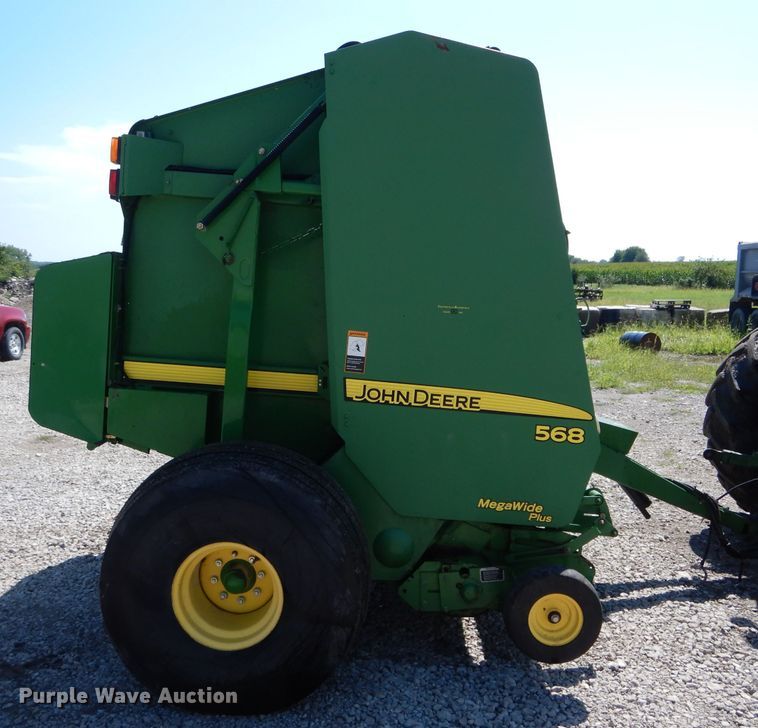 image for item DH6112 2009 John Deere 568 Mega Wide Plus round baler