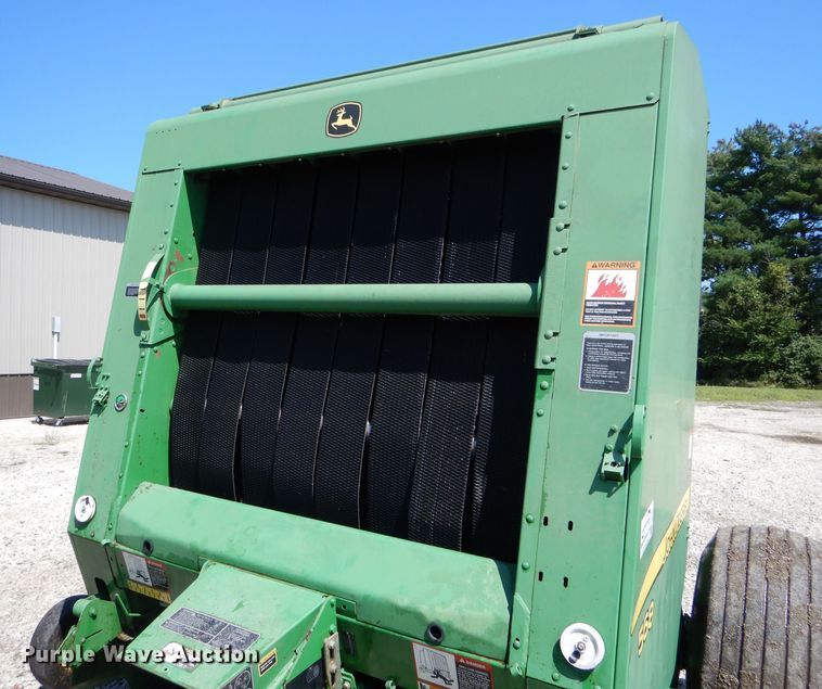 image for item DH6112 2009 John Deere 568 Mega Wide Plus round baler