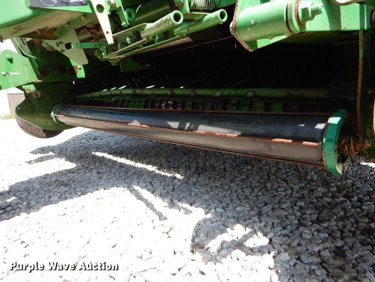 image for item DH6112 2009 John Deere 568 Mega Wide Plus round baler