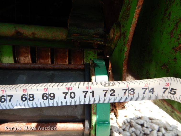 image for item DH6112 2009 John Deere 568 Mega Wide Plus round baler