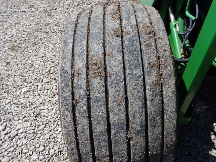 image for item DH6112 2009 John Deere 568 Mega Wide Plus round baler
