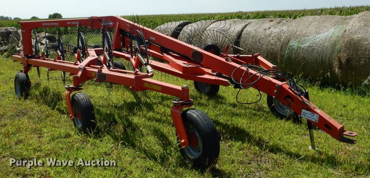 image for item DH6115 Kuhn SR600 Speedrake hay rake