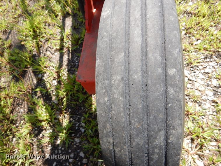 image for item DH6115 Kuhn SR600 Speedrake hay rake