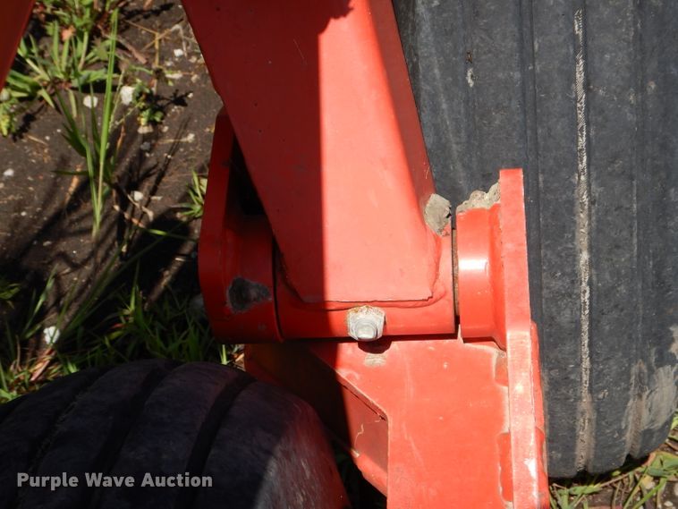 image for item DH6115 Kuhn SR600 Speedrake hay rake