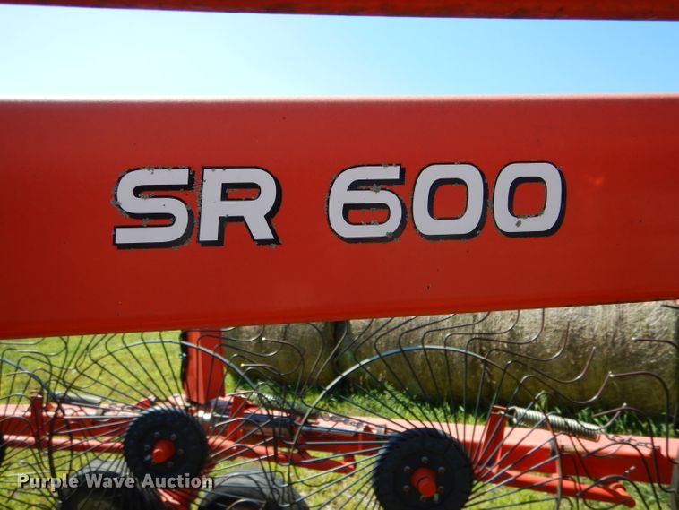 image for item DH6115 Kuhn SR600 Speedrake hay rake
