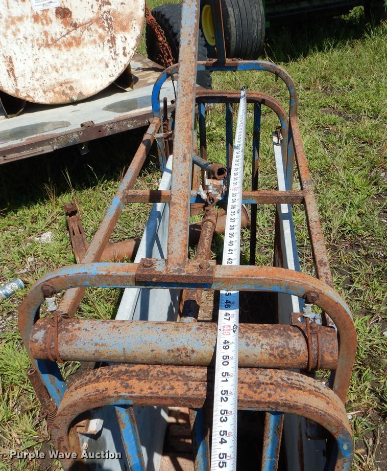 image for item DH6116 Livestock chute and quick hitch