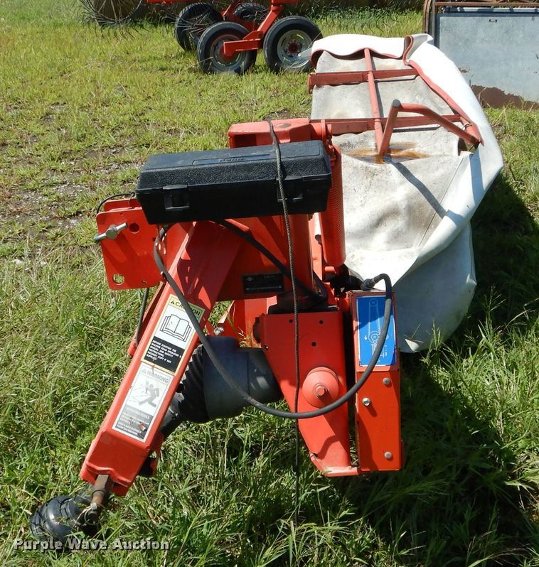 image for item DH6117 Kuhn GMD700-GIIHD disc mower