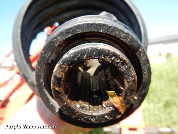 image for item DH6117 Kuhn GMD700-GIIHD disc mower