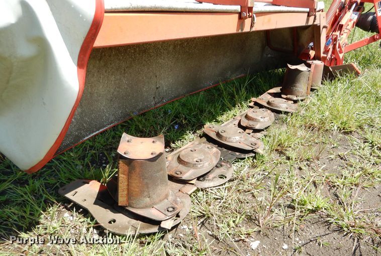 image for item DH6117 Kuhn GMD700-GIIHD disc mower