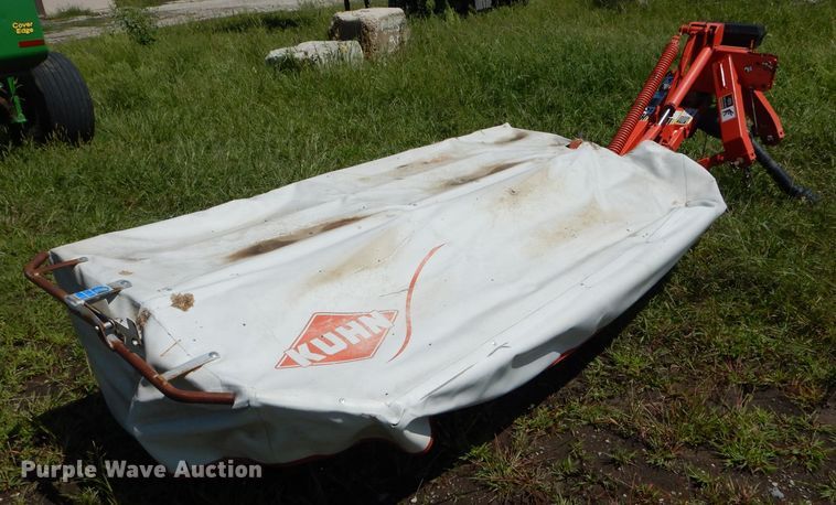 image for item DH6117 Kuhn GMD700-GIIHD disc mower