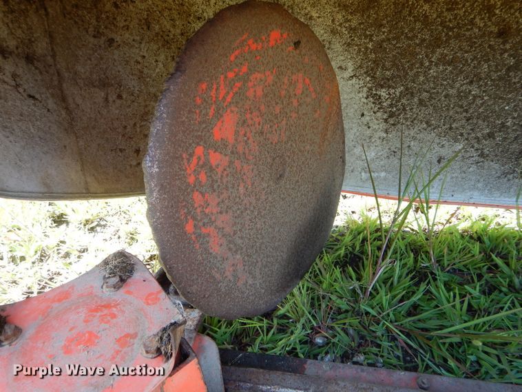 image for item DH6118 Kuhn 700-GIIHD disc mower