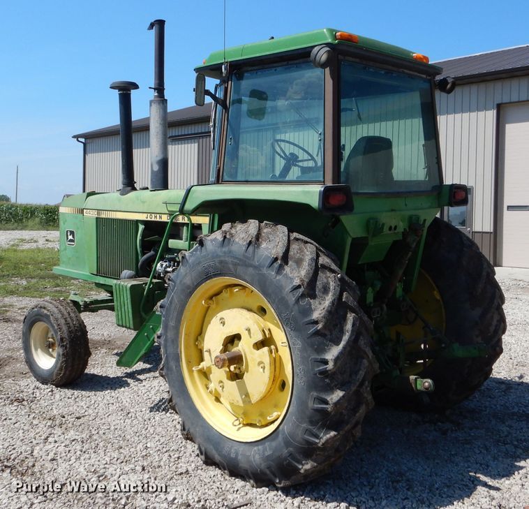 image for item DH6119 1977 John Deere 4430 tractor