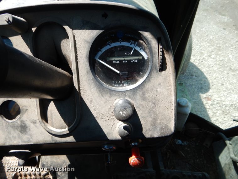 image for item DH6119 1977 John Deere 4430 tractor