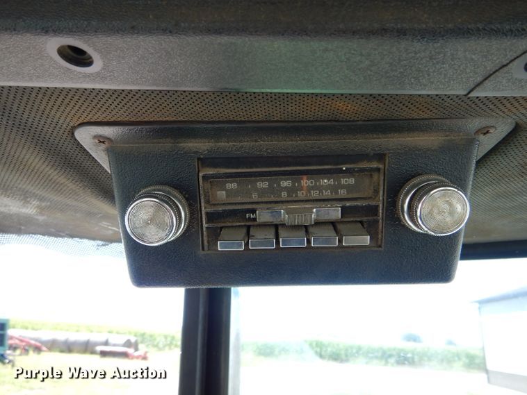 image for item DH6119 1977 John Deere 4430 tractor